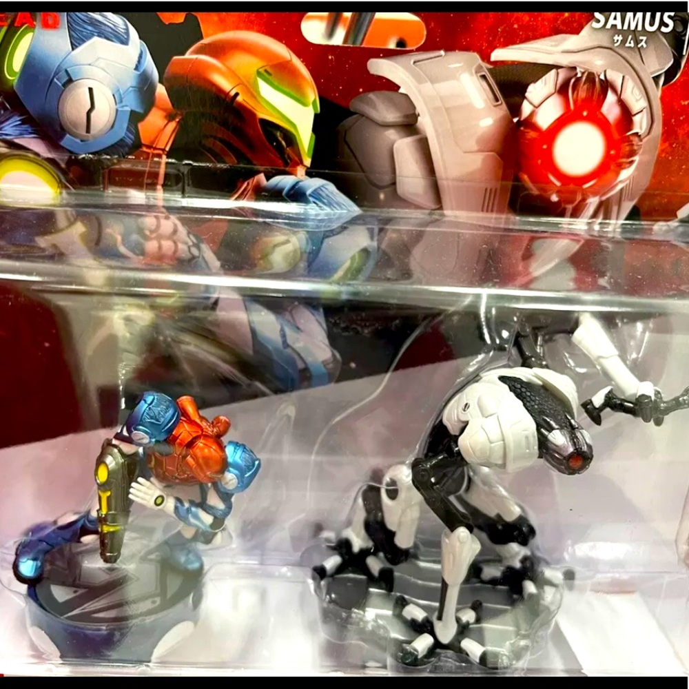 Metroid Dread amiibo set - EMMI & Samus